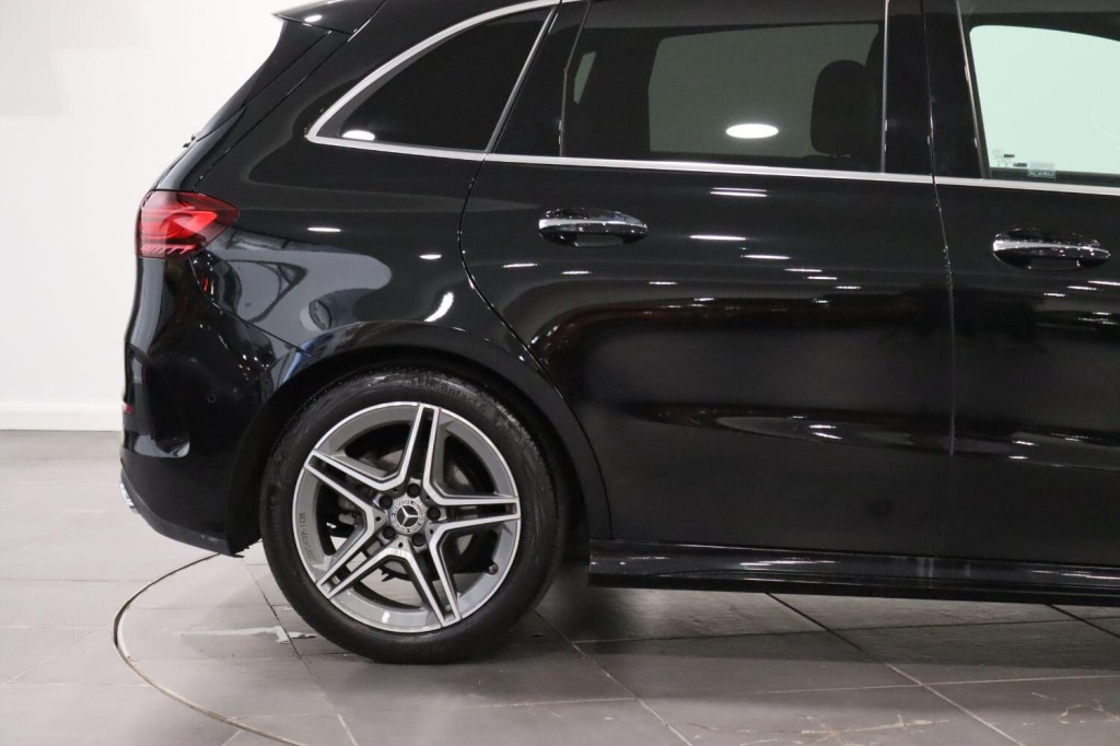 MERCEDES-BENZ B CLASS 2.0 B200d AMG Line 2023