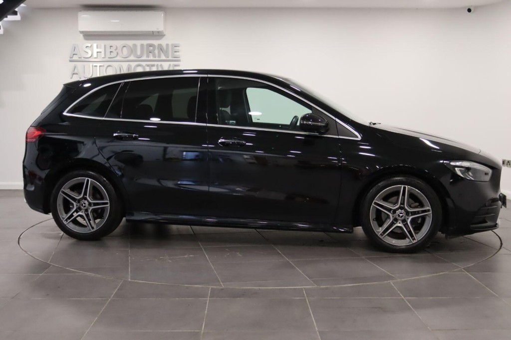 MERCEDES-BENZ B CLASS 2.0 B200d AMG Line 2023