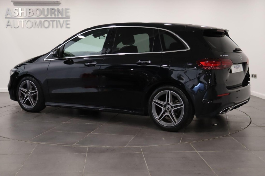 MERCEDES-BENZ B CLASS 2.0 B200d AMG Line 2023