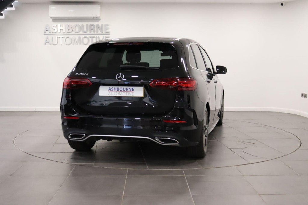 MERCEDES-BENZ B CLASS 2.0 B200d AMG Line 2023