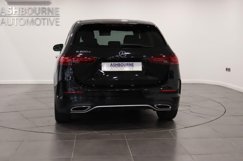 MERCEDES-BENZ B CLASS 2.0 B200d AMG Line 2023