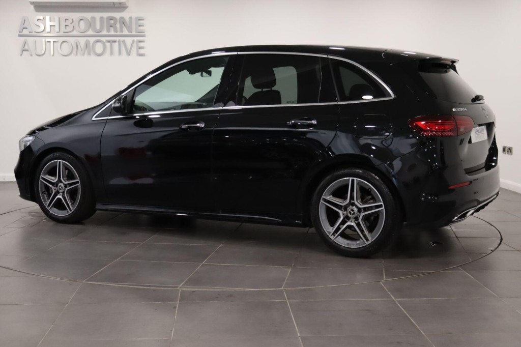 MERCEDES-BENZ B CLASS 2.0 B200d AMG Line 2023