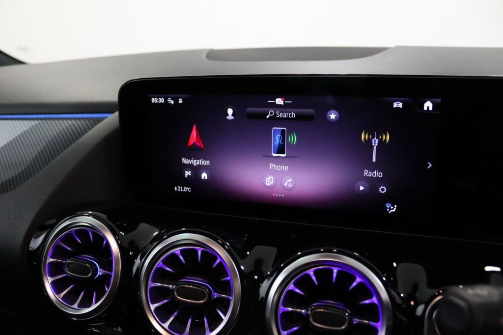 MERCEDES-BENZ B CLASS 2.0 B200d AMG Line 2023