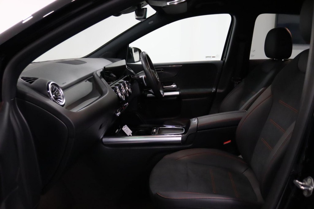 MERCEDES-BENZ B CLASS 2.0 B200d AMG Line 2023