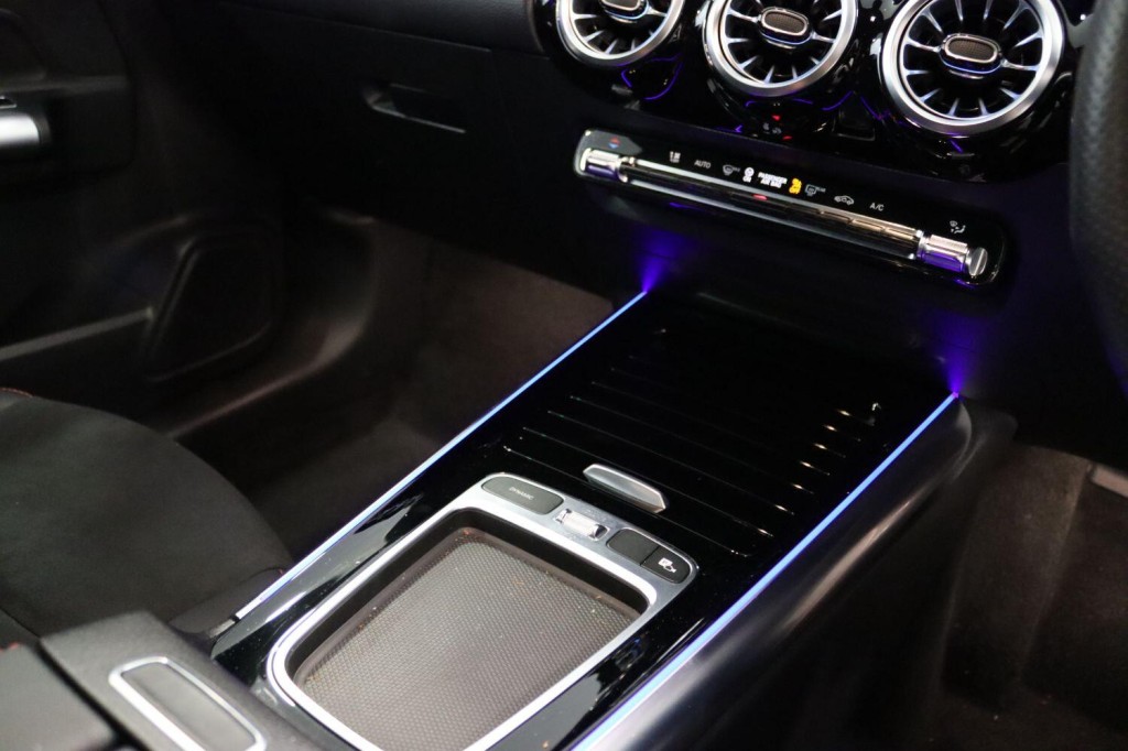 MERCEDES-BENZ B CLASS 2.0 B200d AMG Line 2023