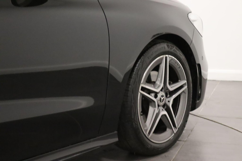 MERCEDES-BENZ B CLASS 2.0 B200d AMG Line 2023