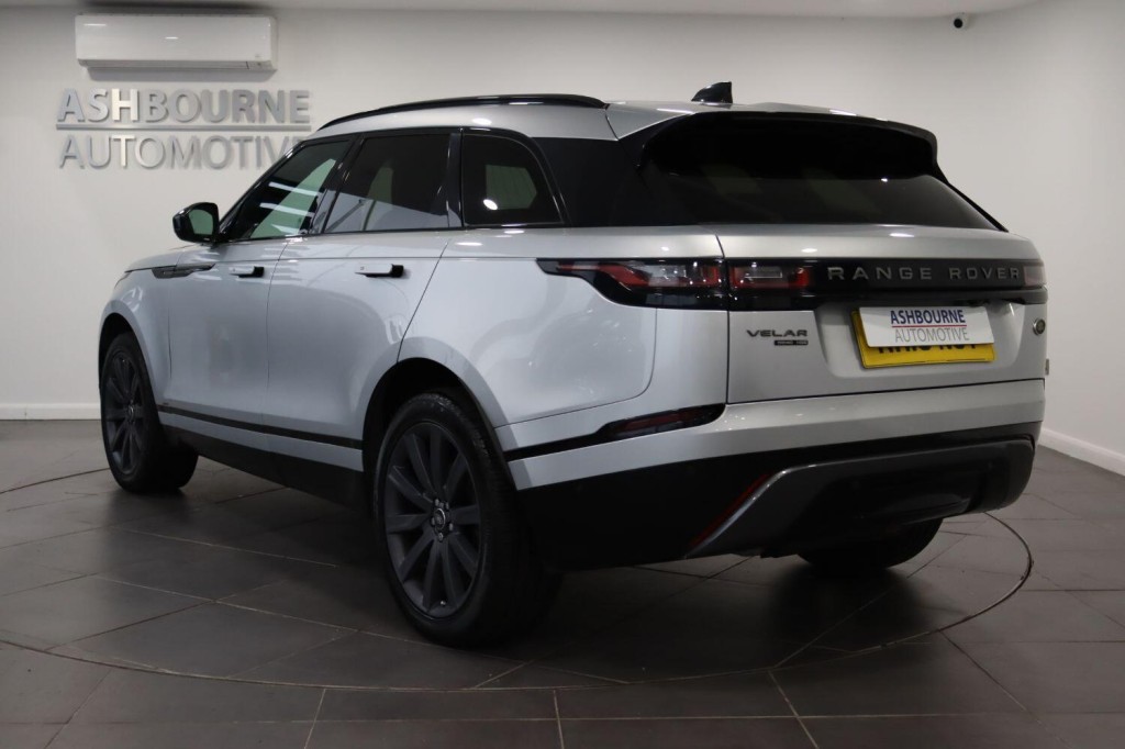 LAND ROVER RANGE ROVER VELAR 2.0 D240 R-Dynamic HSE 2018