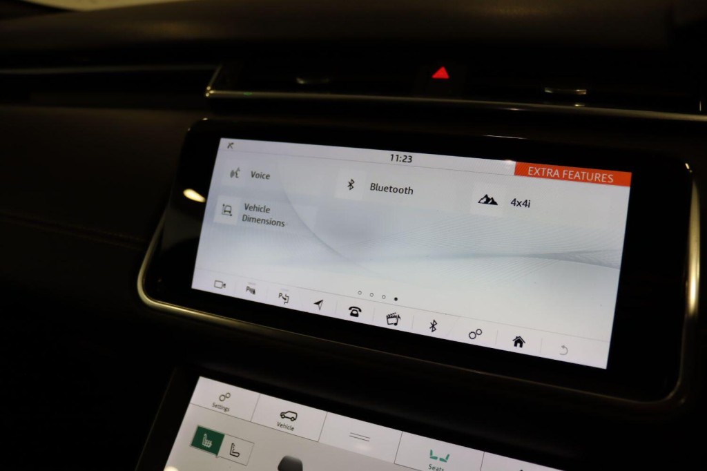 LAND ROVER RANGE ROVER VELAR 2.0 D240 R-Dynamic HSE 2018