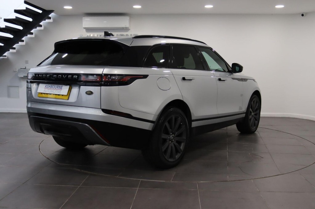 LAND ROVER RANGE ROVER VELAR 2.0 D240 R-Dynamic HSE 2018