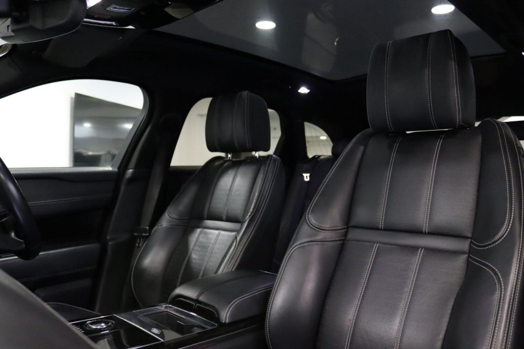 LAND ROVER RANGE ROVER VELAR 2.0 D240 R-Dynamic HSE 2018