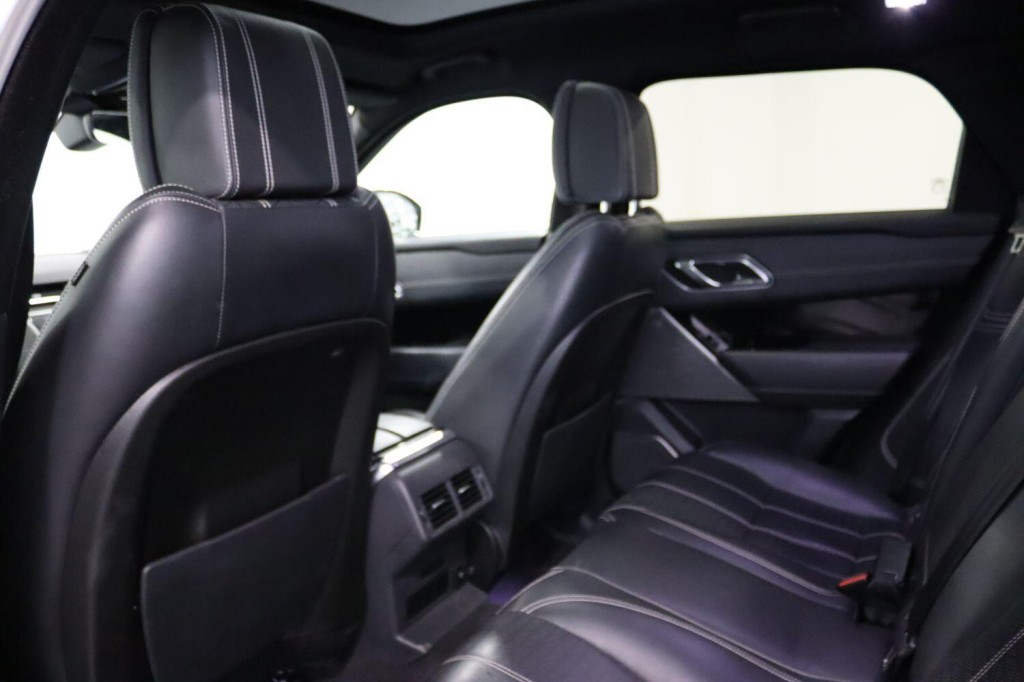LAND ROVER RANGE ROVER VELAR 2.0 D240 R-Dynamic HSE 2018