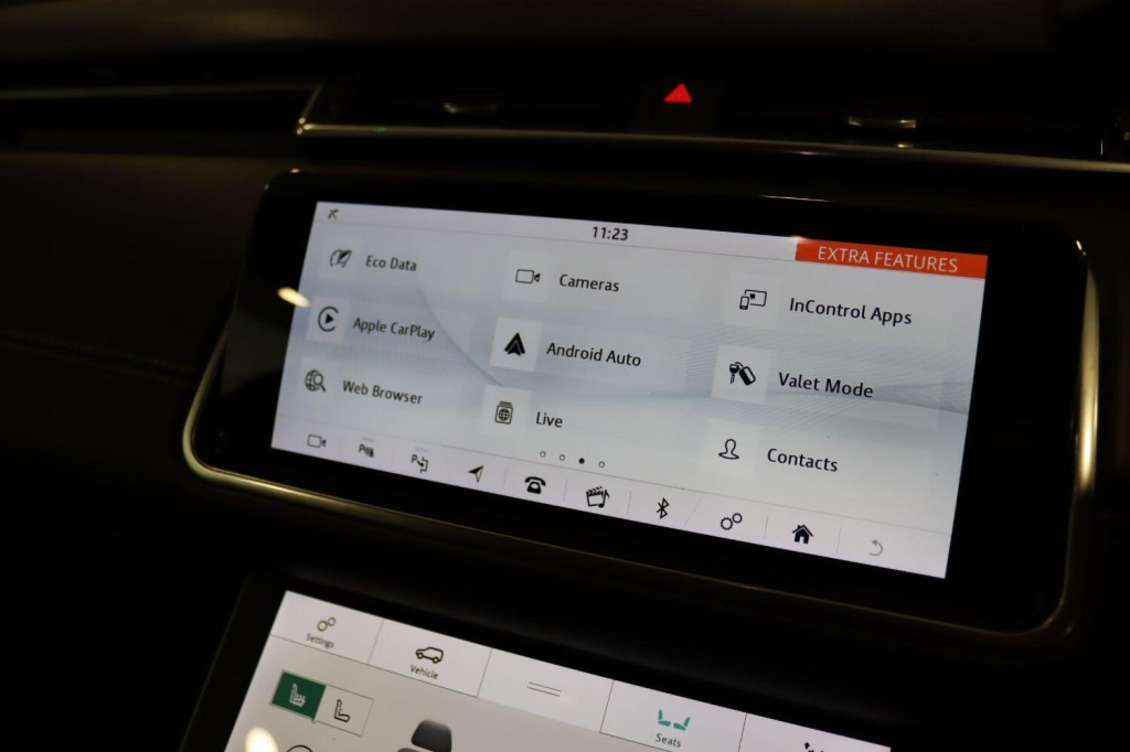 LAND ROVER RANGE ROVER VELAR 2.0 D240 R-Dynamic HSE 2018