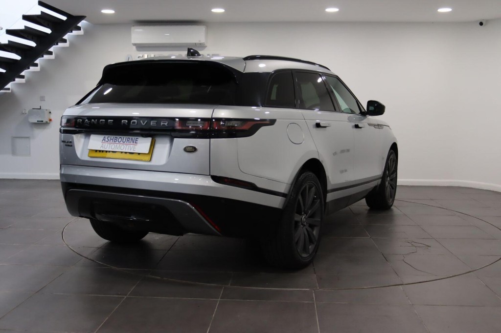 LAND ROVER RANGE ROVER VELAR 2.0 D240 R-Dynamic HSE 2018
