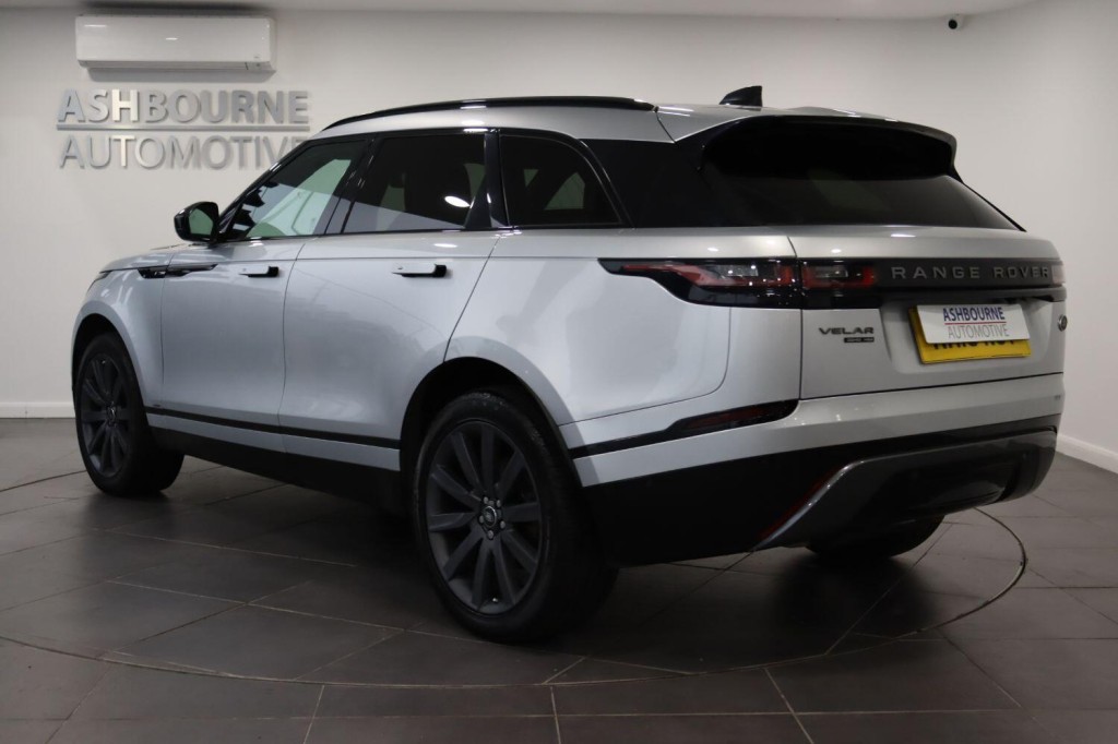 LAND ROVER RANGE ROVER VELAR 2.0 D240 R-Dynamic HSE 2018