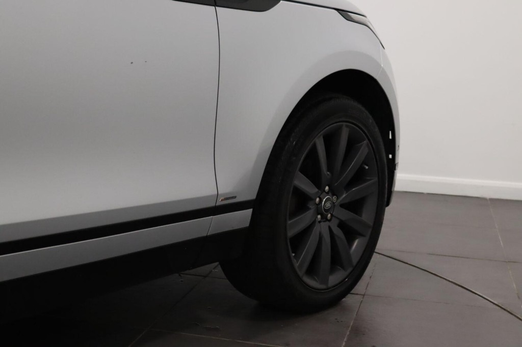 LAND ROVER RANGE ROVER VELAR 2.0 D240 R-Dynamic HSE 2018