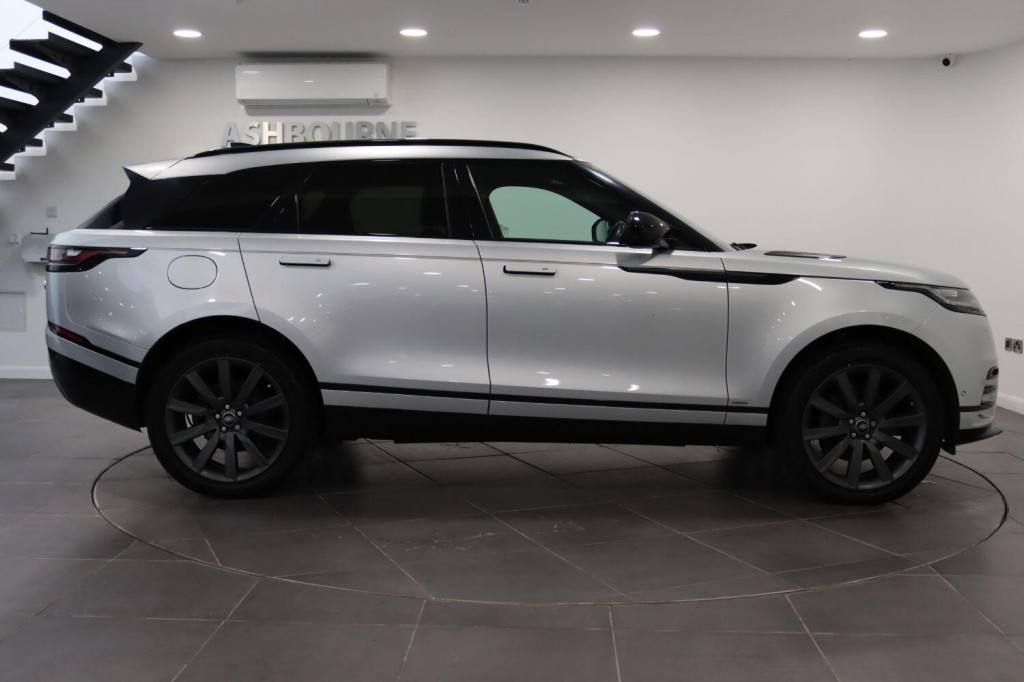 LAND ROVER RANGE ROVER VELAR 2.0 D240 R-Dynamic HSE 2018