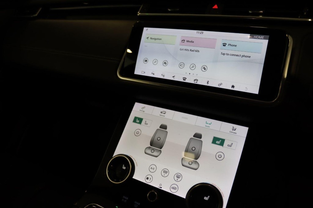 LAND ROVER RANGE ROVER VELAR 2.0 D240 R-Dynamic HSE 2018