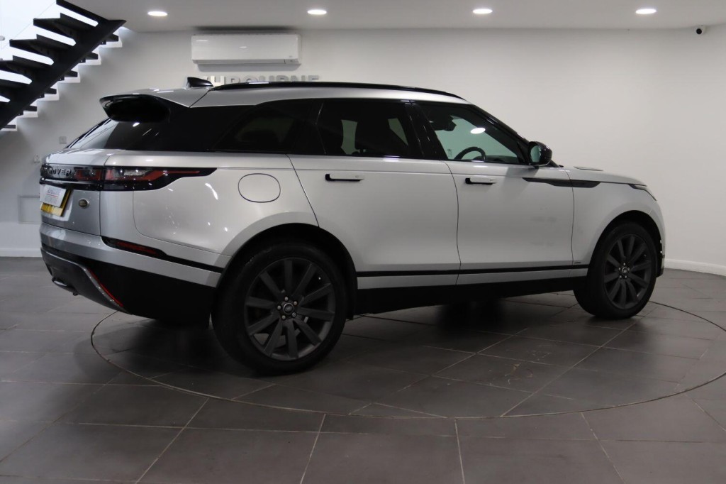 LAND ROVER RANGE ROVER VELAR 2.0 D240 R-Dynamic HSE 2018