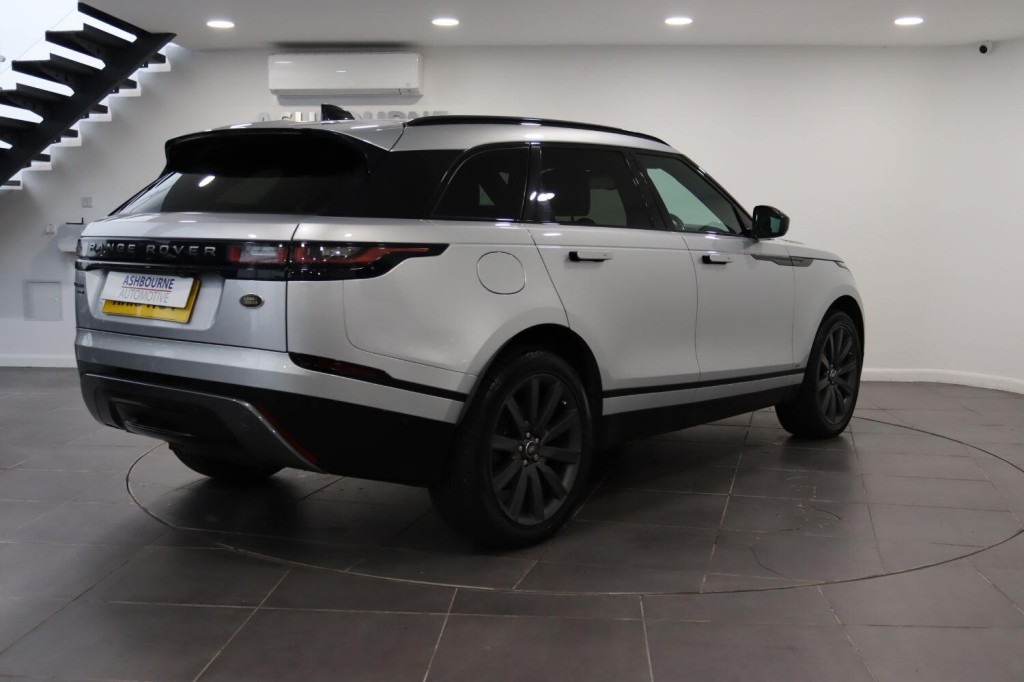 LAND ROVER RANGE ROVER VELAR 2.0 D240 R-Dynamic HSE 2018