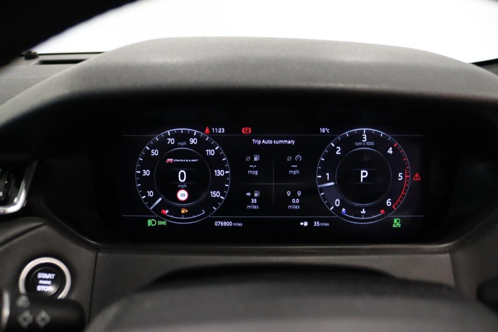 LAND ROVER RANGE ROVER VELAR 2.0 D240 R-Dynamic HSE 2018