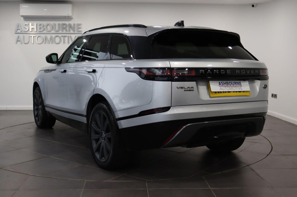 LAND ROVER RANGE ROVER VELAR 2.0 D240 R-Dynamic HSE 2018