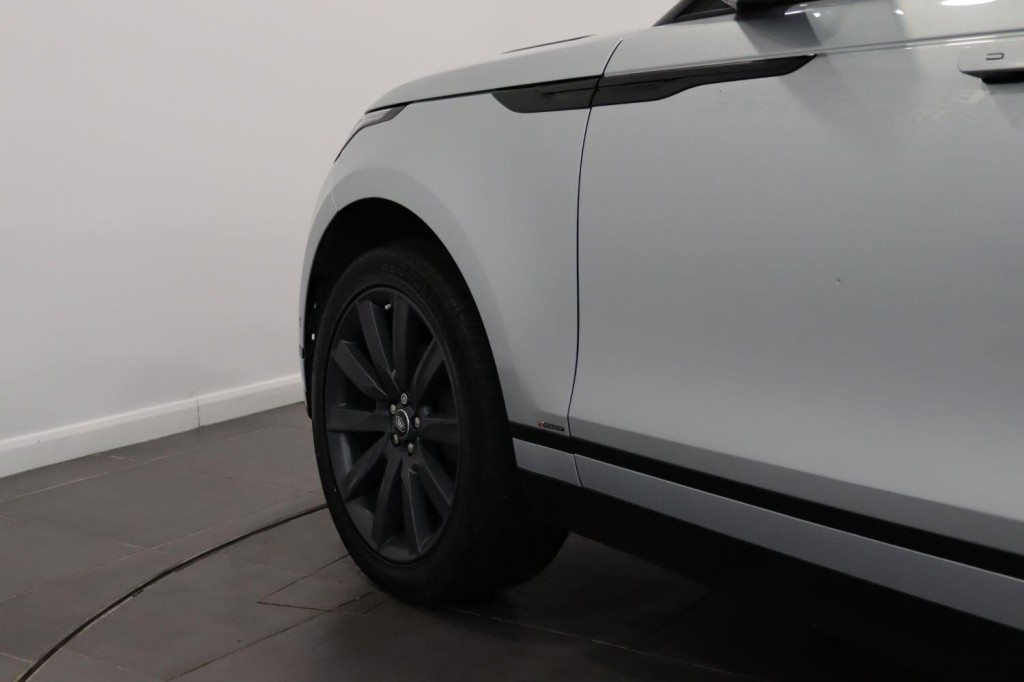 LAND ROVER RANGE ROVER VELAR 2.0 D240 R-Dynamic HSE 2018