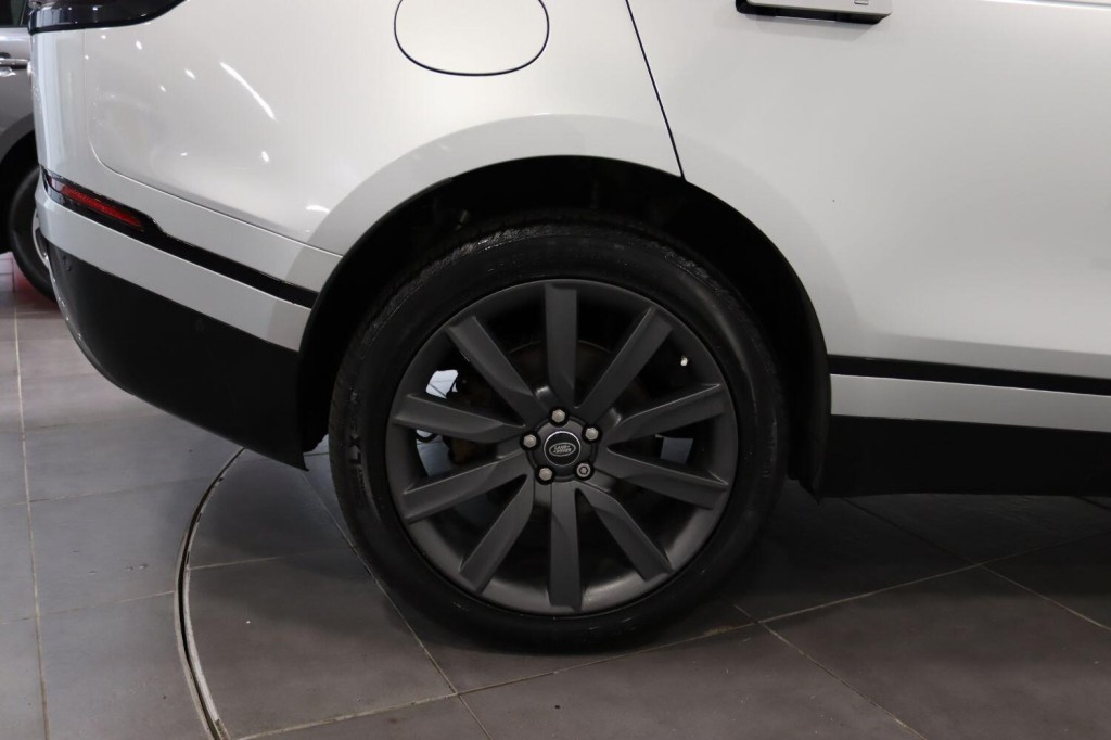 LAND ROVER RANGE ROVER VELAR 2.0 D240 R-Dynamic HSE 2018