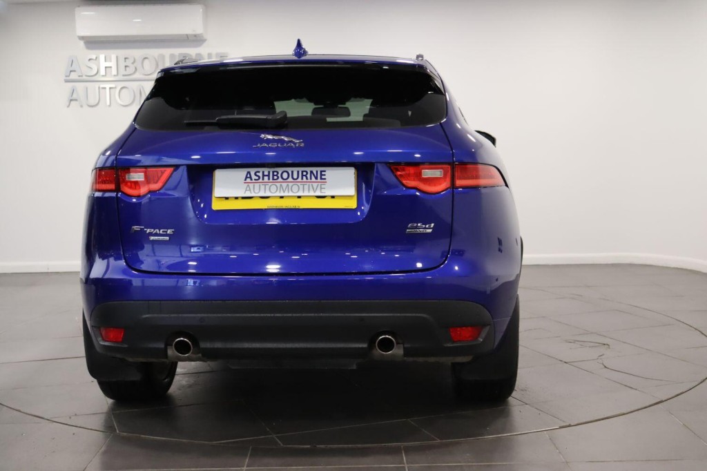 JAGUAR F-PACE 2.0 D240 R-Sport 2018