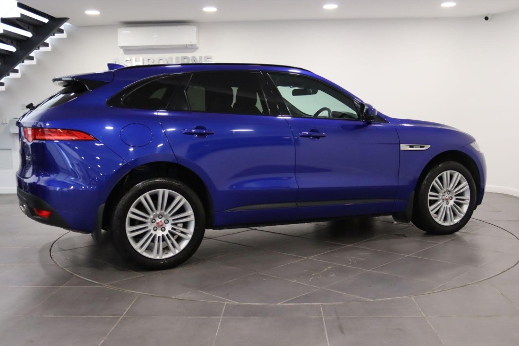 JAGUAR F-PACE 2.0 D240 R-Sport 2018