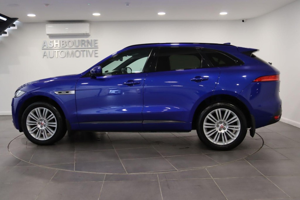 JAGUAR F-PACE 2.0 D240 R-Sport 2018