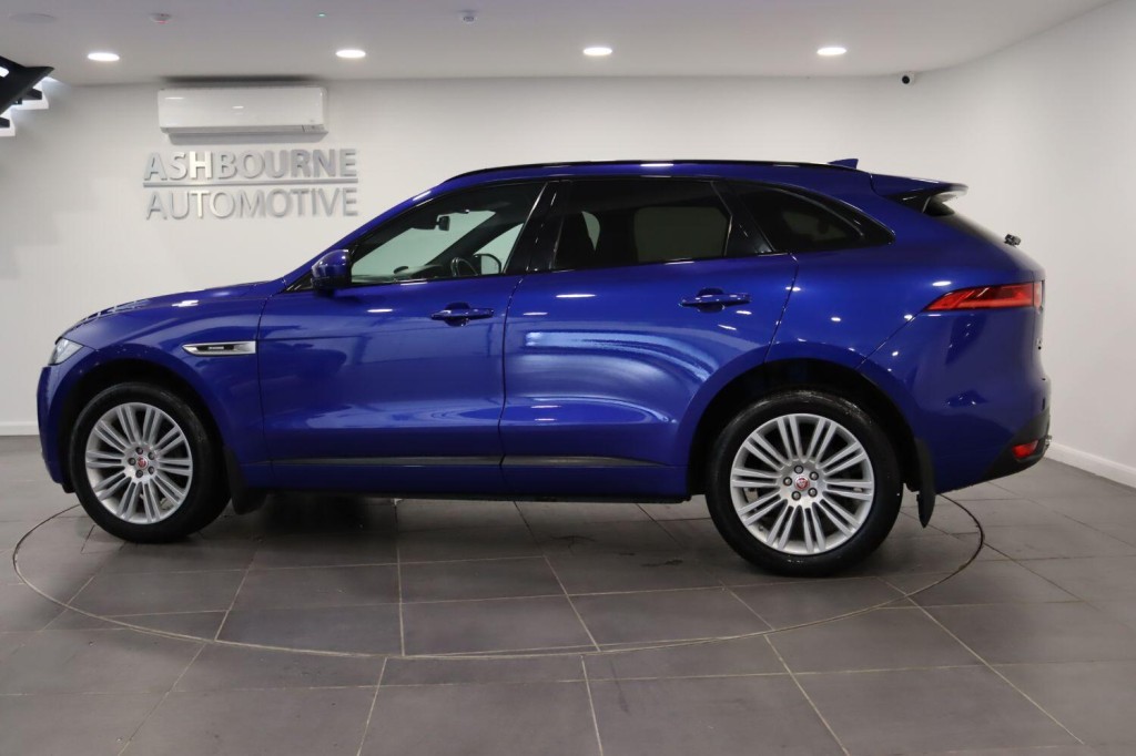 JAGUAR F-PACE 2.0 D240 R-Sport 2018