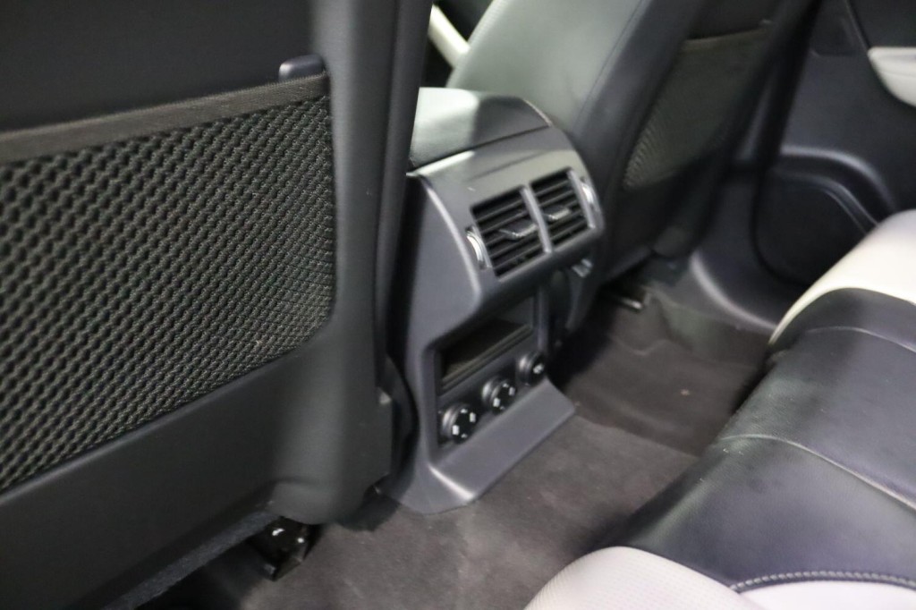 JAGUAR F-PACE 2.0 D240 R-Sport 2018