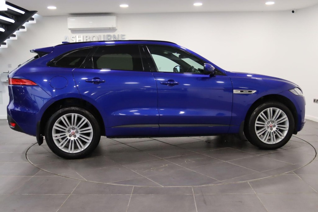 JAGUAR F-PACE 2.0 D240 R-Sport 2018