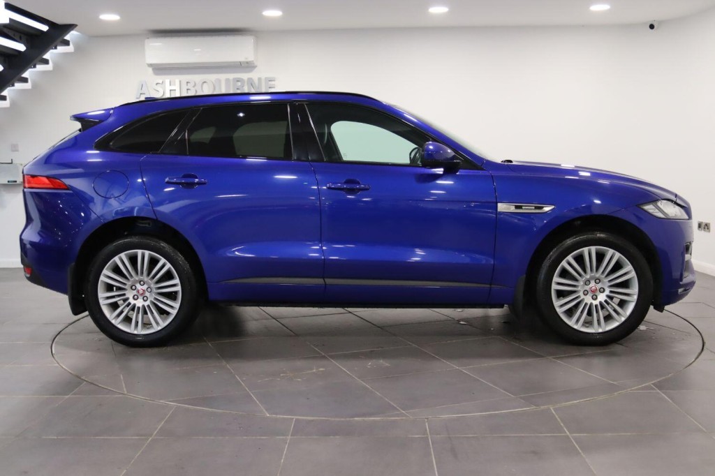 JAGUAR F-PACE 2.0 D240 R-Sport 2018