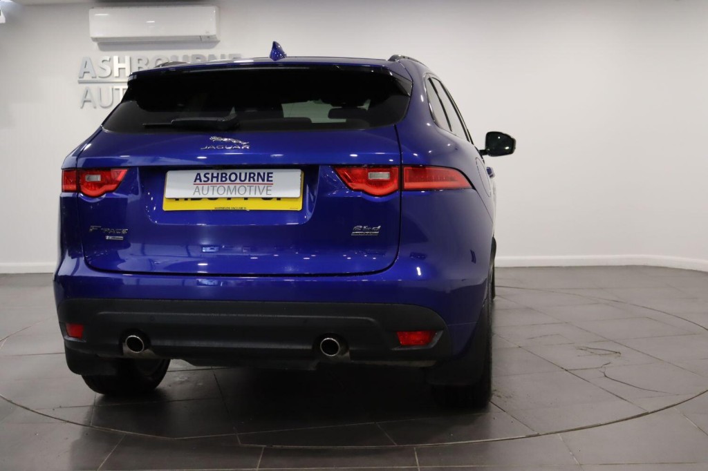 JAGUAR F-PACE 2.0 D240 R-Sport 2018