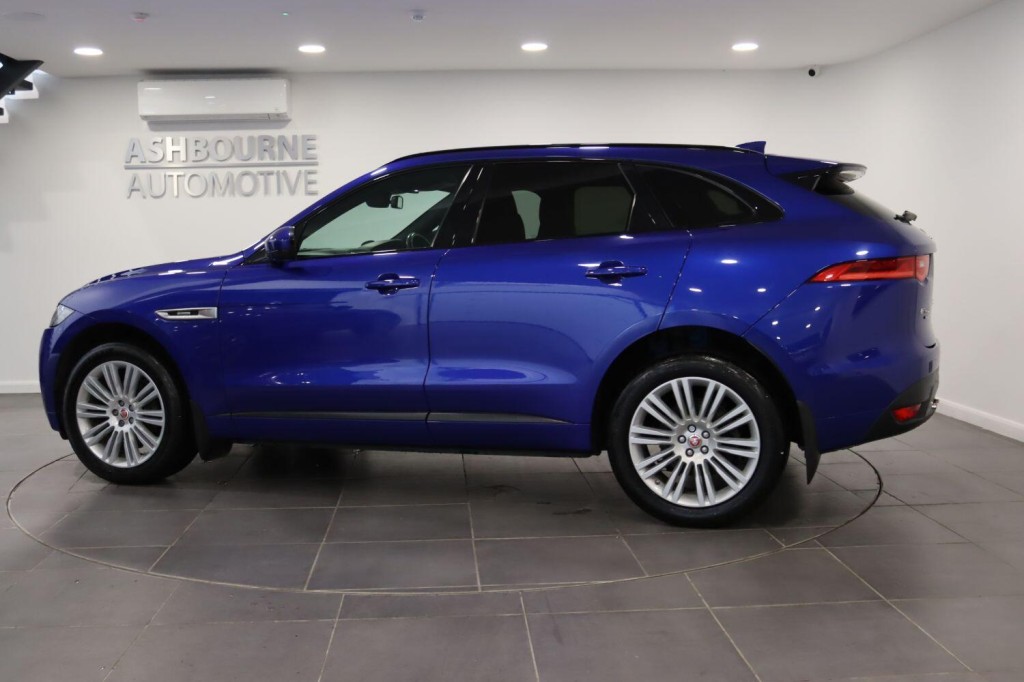 JAGUAR F-PACE 2.0 D240 R-Sport 2018