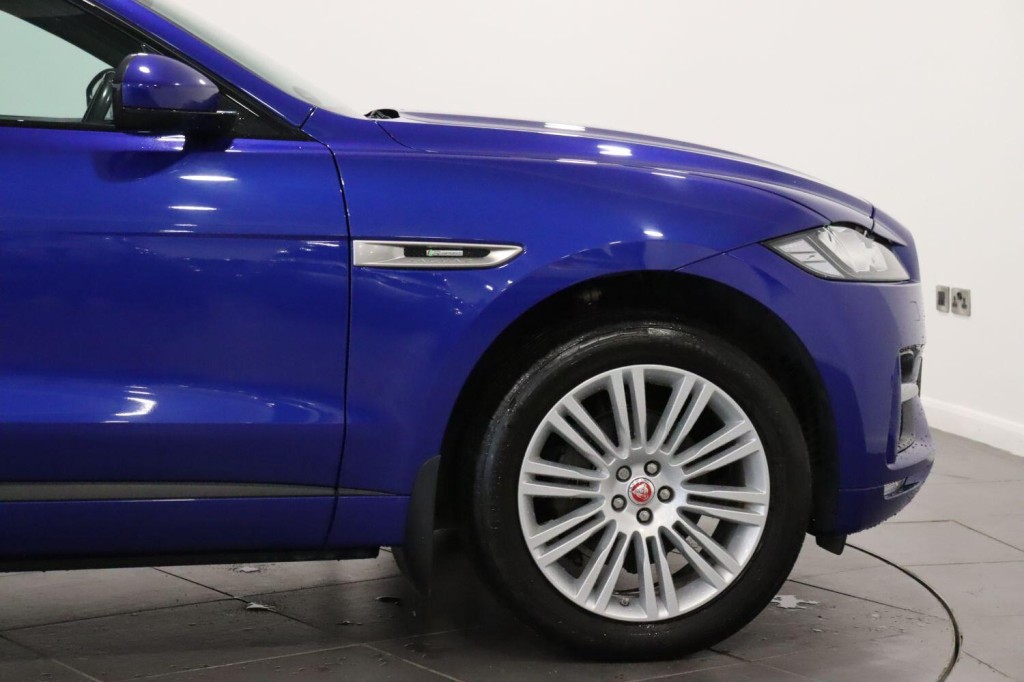 JAGUAR F-PACE 2.0 D240 R-Sport 2018