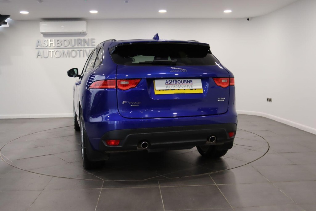 JAGUAR F-PACE 2.0 D240 R-Sport 2018