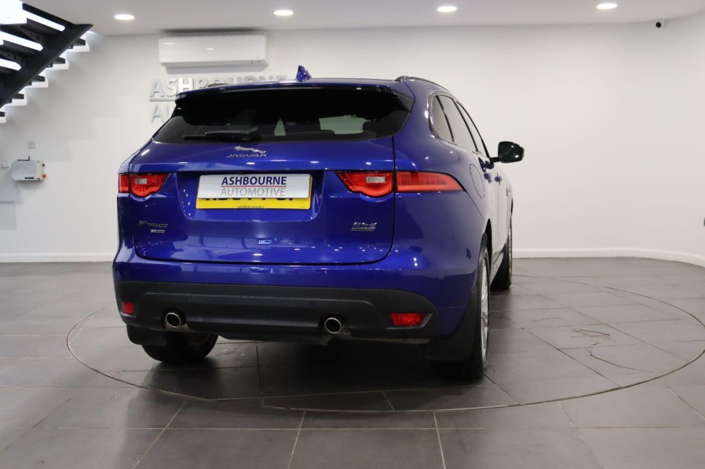 JAGUAR F-PACE 2.0 D240 R-Sport 2018