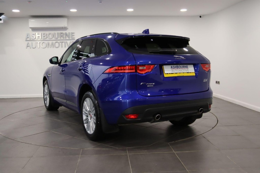 JAGUAR F-PACE 2.0 D240 R-Sport 2018