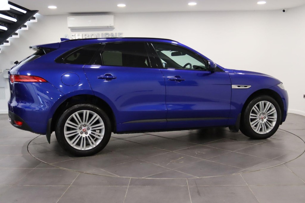 JAGUAR F-PACE 2.0 D240 R-Sport 2018