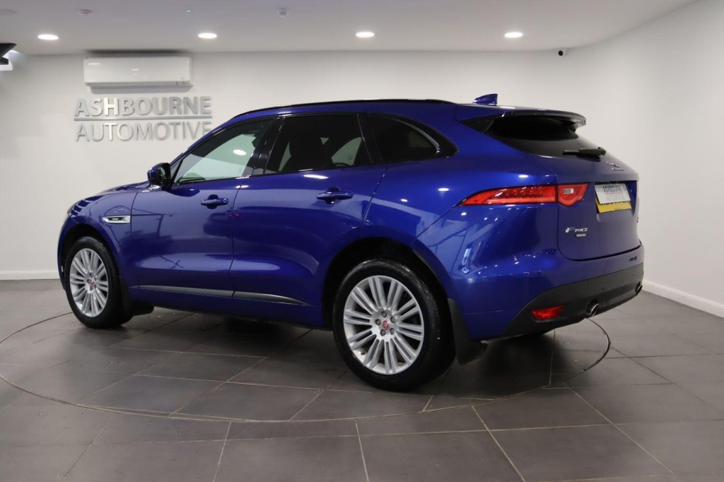 JAGUAR F-PACE 2.0 D240 R-Sport 2018