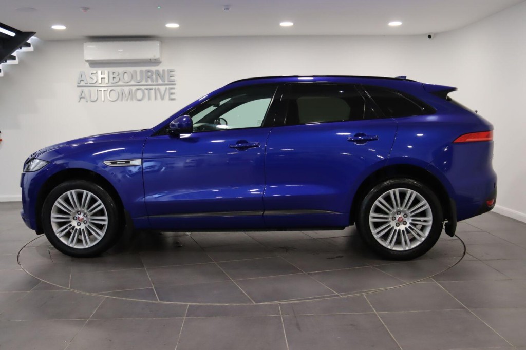 JAGUAR F-PACE 2.0 D240 R-Sport 2018