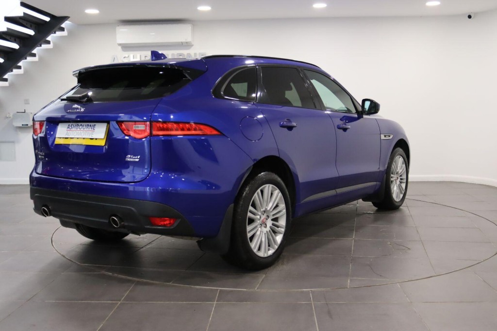 JAGUAR F-PACE 2.0 D240 R-Sport 2018