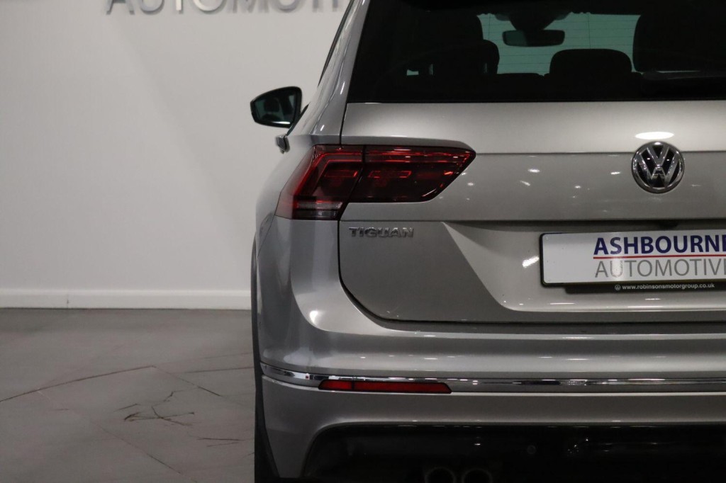 VOLKSWAGEN TIGUAN 1.5 TSI EVO R-Line Tech 2020