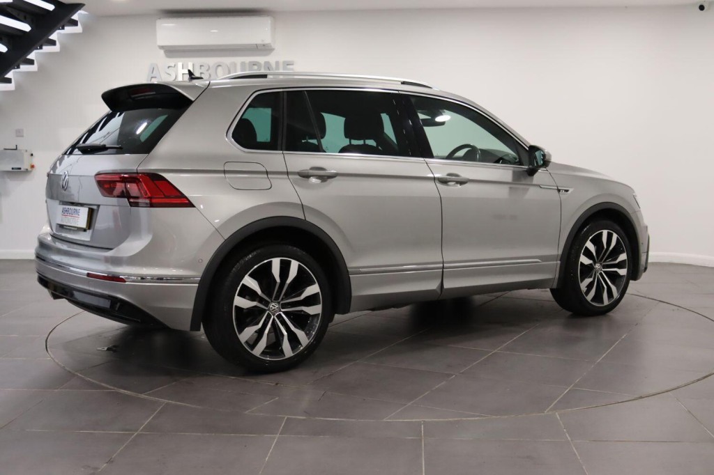VOLKSWAGEN TIGUAN 1.5 TSI EVO R-Line Tech 2020