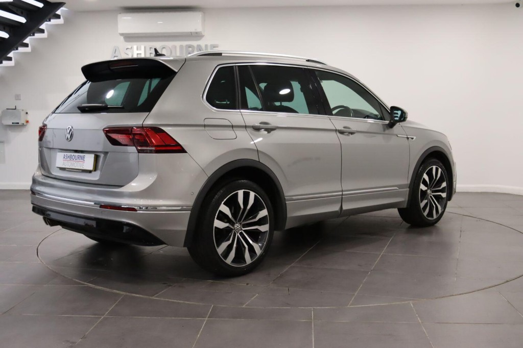 VOLKSWAGEN TIGUAN 1.5 TSI EVO R-Line Tech 2020