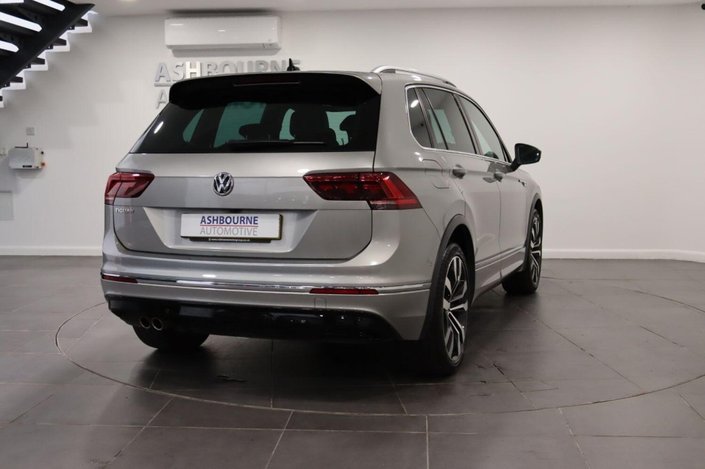 VOLKSWAGEN TIGUAN 1.5 TSI EVO R-Line Tech 2020