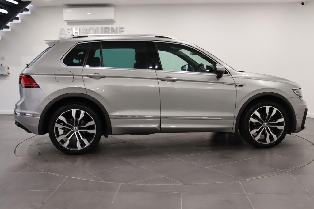 VOLKSWAGEN TIGUAN 1.5 TSI EVO R-Line Tech 2020