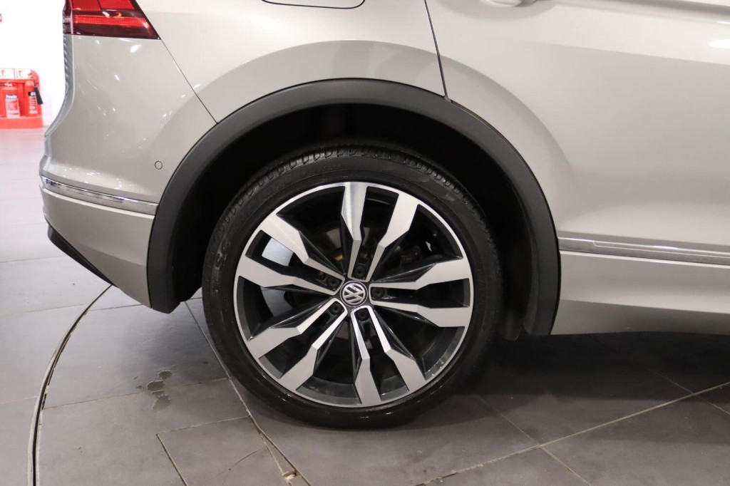 VOLKSWAGEN TIGUAN 1.5 TSI EVO R-Line Tech 2020